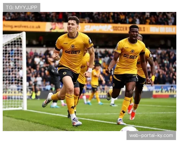 英超保级大战诺丁汉森林22分 戴奇执教后防守改善 英超保级大战诺丁汉森林22分 戴奇执教后防守改善