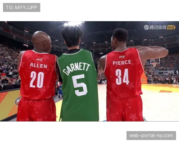 霍福德38岁末节12分 三分13中6老将价值助绿军取九连胜