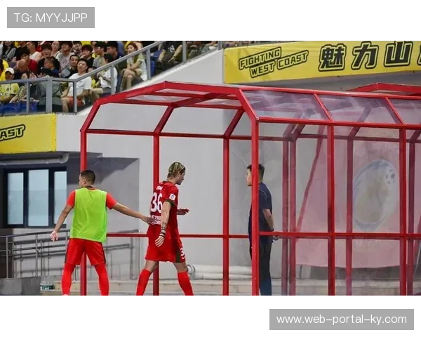 第二张黄牌误判可经VAR介入撤销 避免关键球员冤案离场