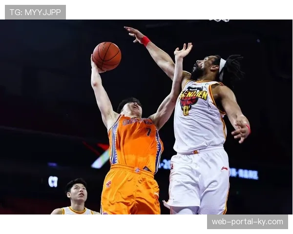 深圳进攻节奏控制得当 但失误控制需加强